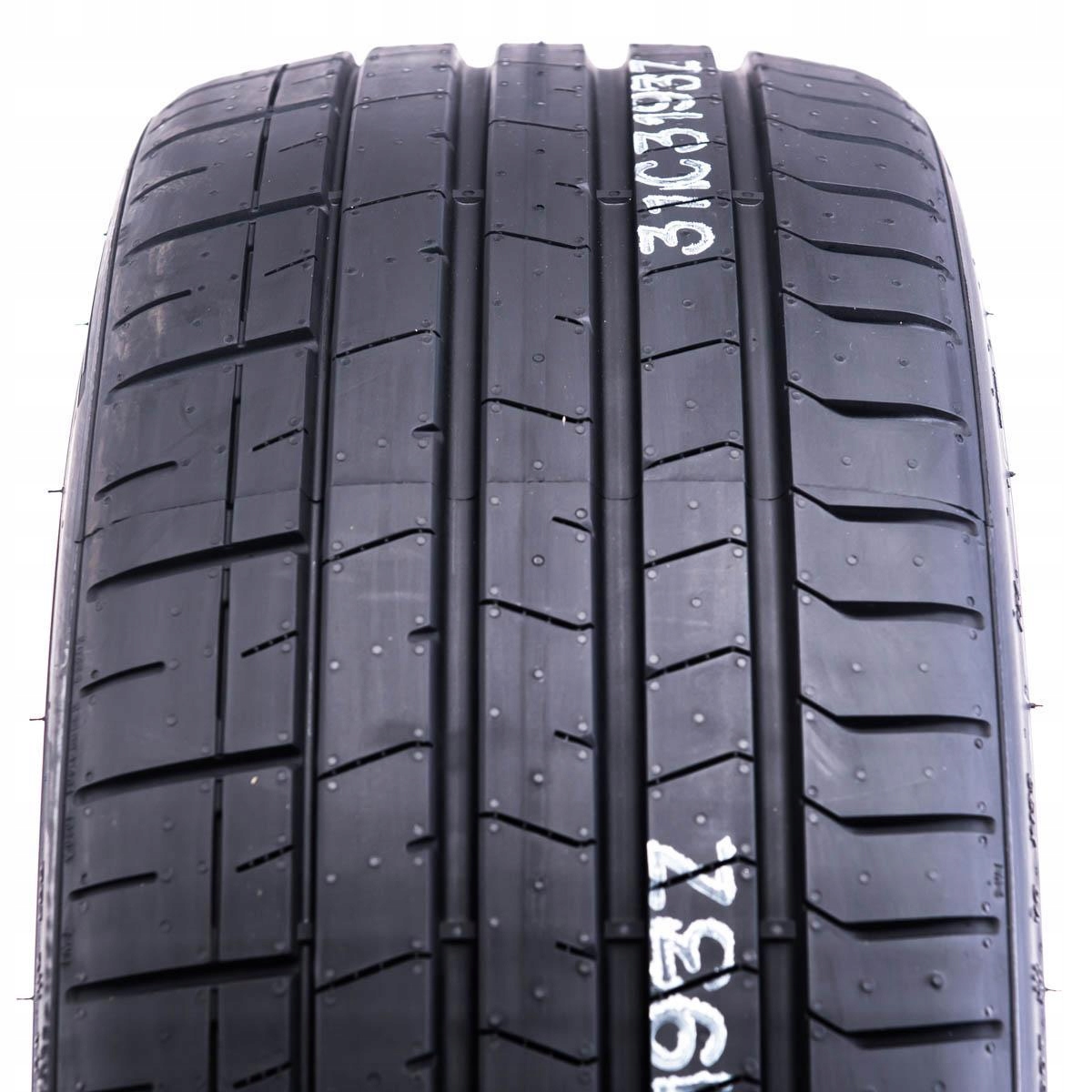 275/35R21 opona PIRELLI P ZERO PZ4 S.C. XL FR PNCS ELT HN 103Y